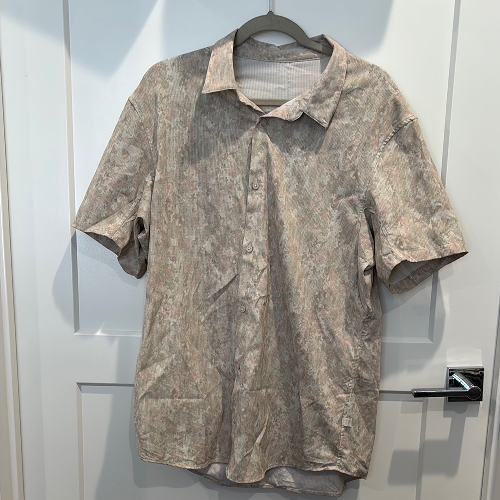 Lululemon Athletica Tan Casual Button Down Shirt